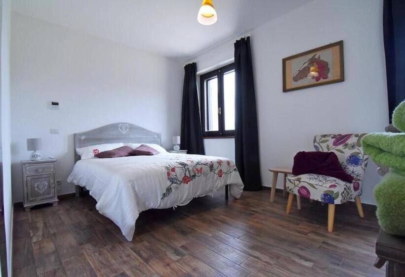 민박 Favetto Family Ranch