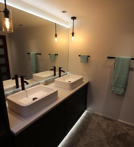 مبيت وإفطار 好丘。hacho House