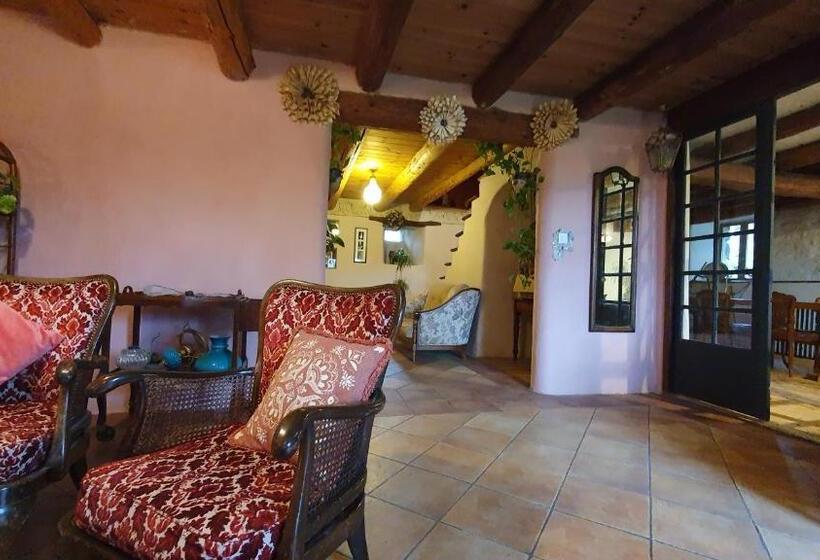 ベッドアンドブレックファースト La Chambre D Hôte Du Petit Mazilloux