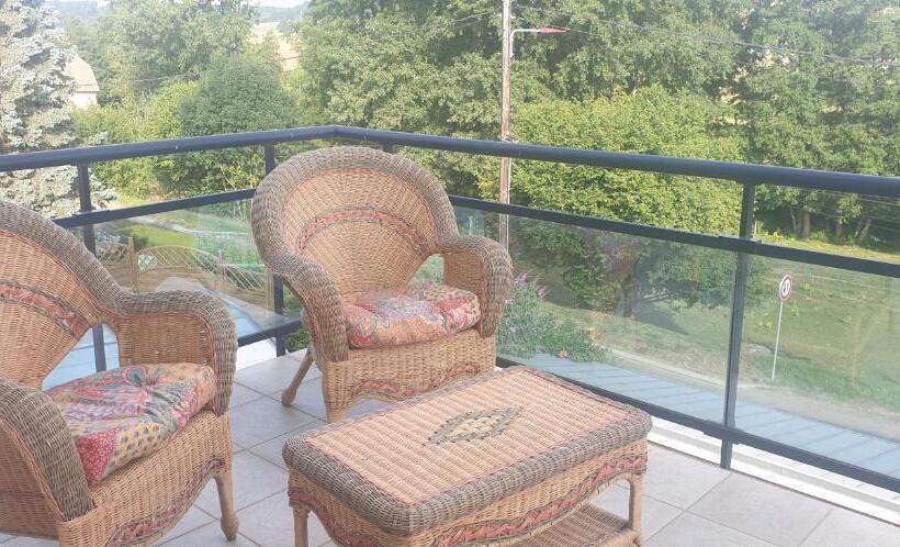 مبيت وإفطار La Mouche Villa Chambre Familiale Piscine