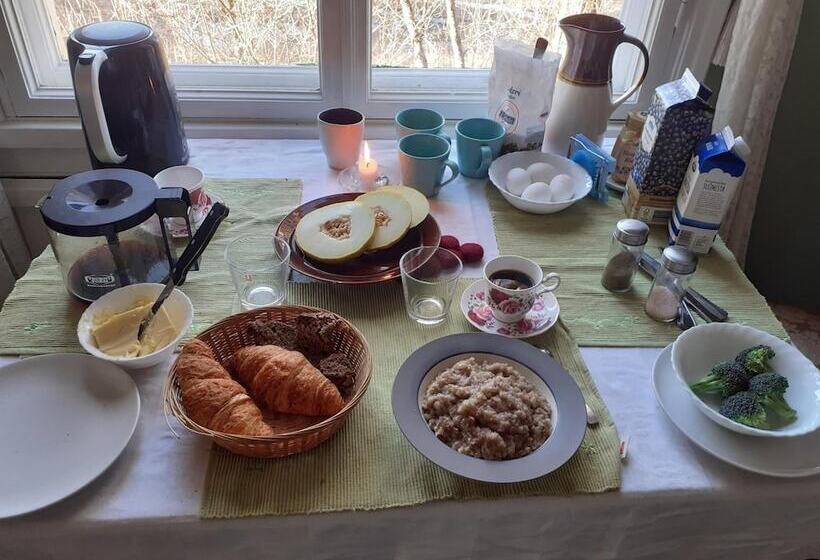 Bed and Breakfast Peaceful Pernaja