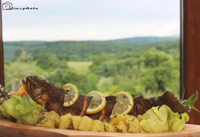 مبيت وإفطار Rácz Tanya és Panzió