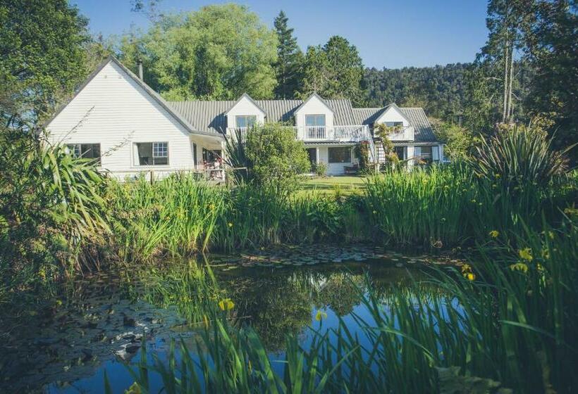 צימר Westholm Lodge