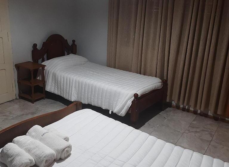 Complejo Los Platanos