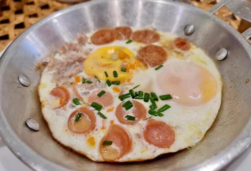 Hotell เซน บัลโคนี่ เฮ้าส์ ระนอง