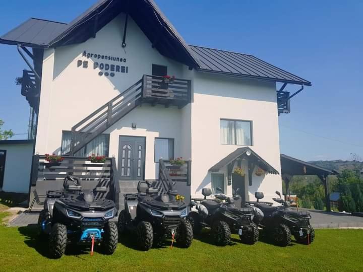 Отель Agropensiunea Pe Poderei