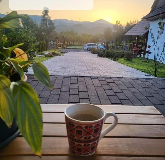 Отель Agropensiunea Pe Poderei