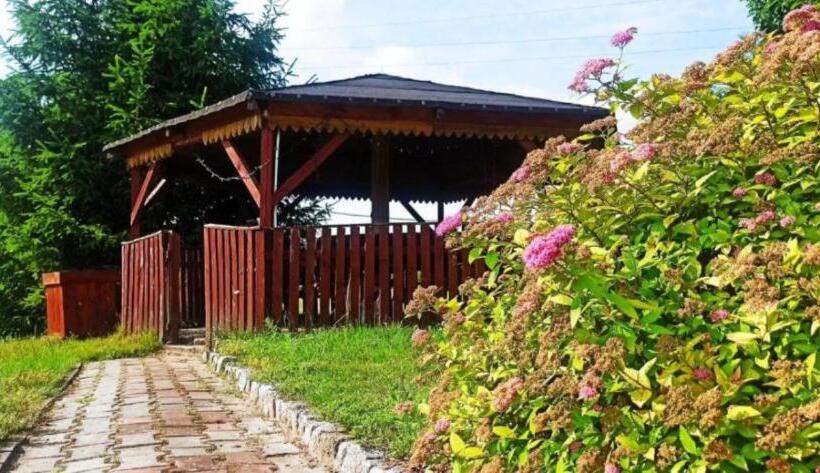 בית מלון כפרי Agroturystyka Leśny Dworek