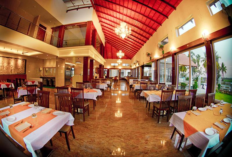 בית מלון כפרי Apoorva Resorts