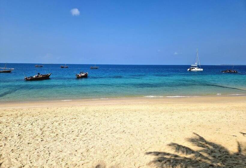 בית מלון כפרי Archipelago Waterfront