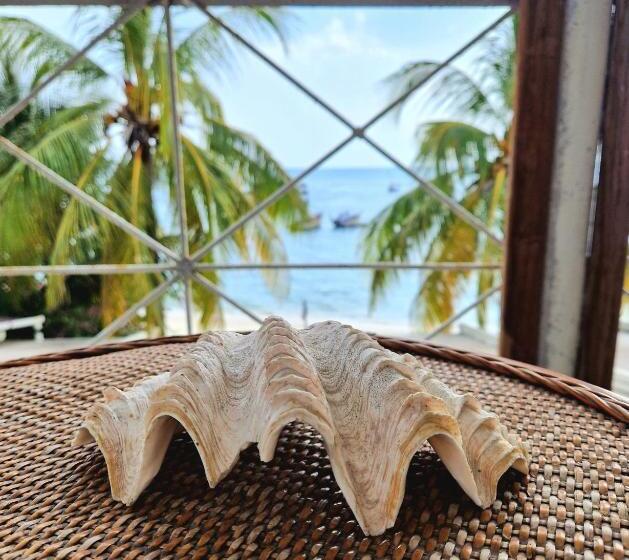 בית מלון כפרי Archipelago Waterfront