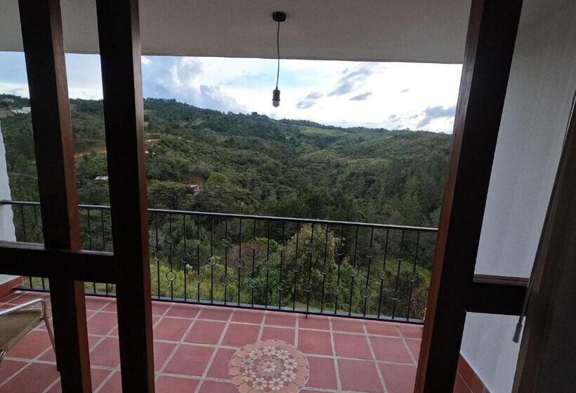 בית מלון כפרי Glamping Ancestros Ecoparque