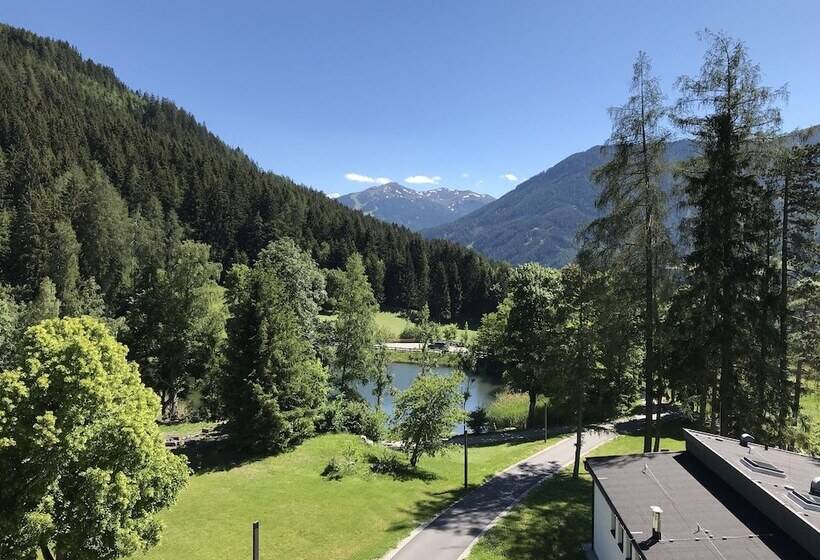 בית מלון כפרי St Michael Alpin Retreat