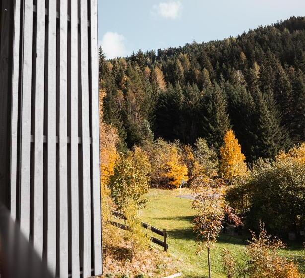 Отель St Michael Alpin Retreat