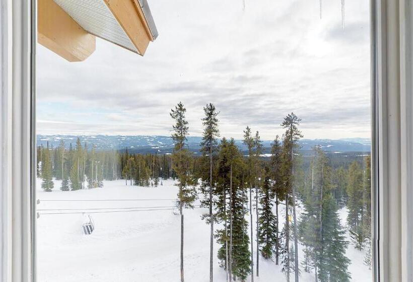 Отель Hilltop Hideaways