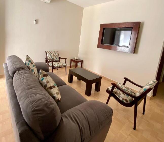 ホテル Impala De Tampico