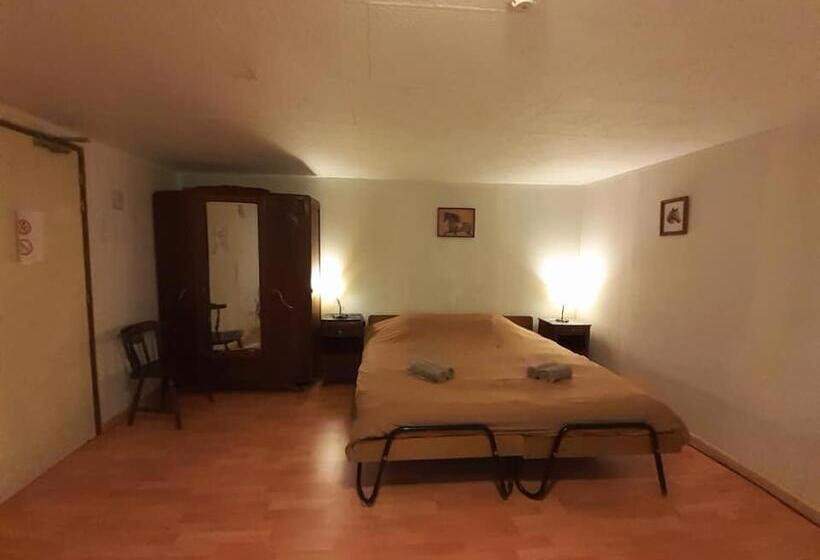 Отель La Baronnerie