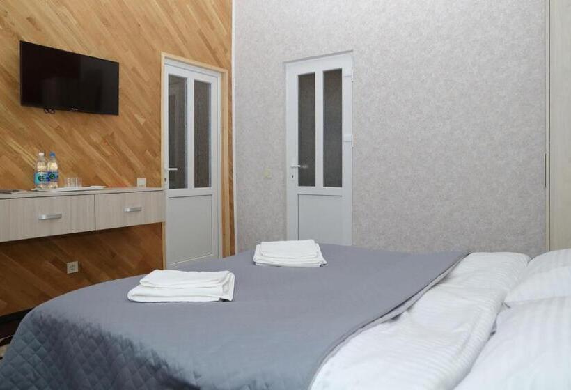 هتل Lastivka Guest House