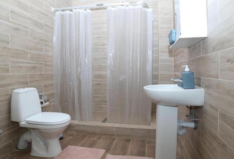 هتل Lastivka Guest House