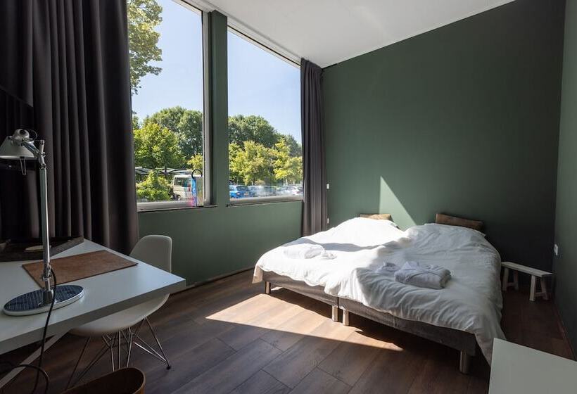 בית מלון כפרי Leeuwerik