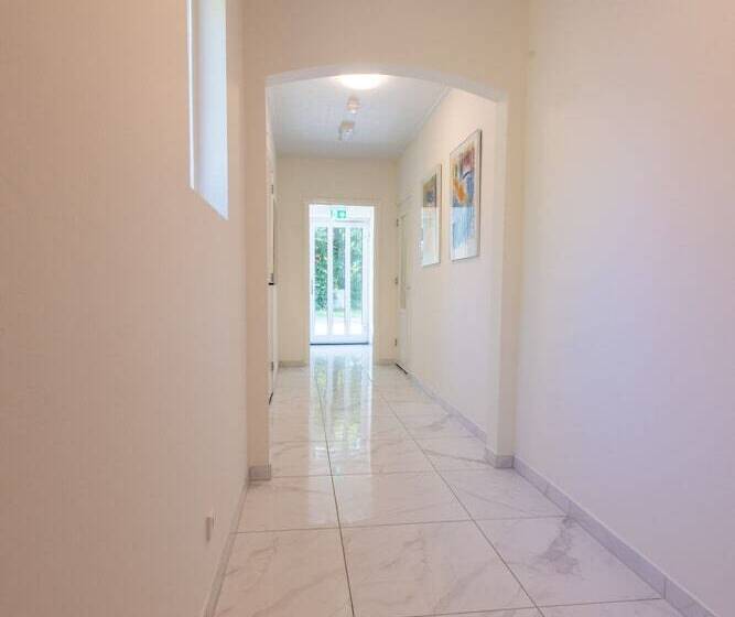 בית מלון כפרי Leeuwerik