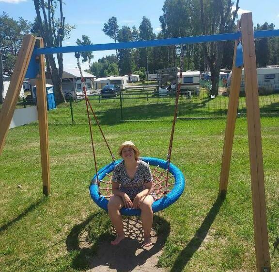 Отель Leśny Dworek Pokoje Nad Jeziorem