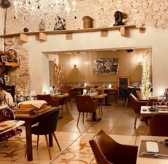 Отель Les Villas Du Domaine De Suzel