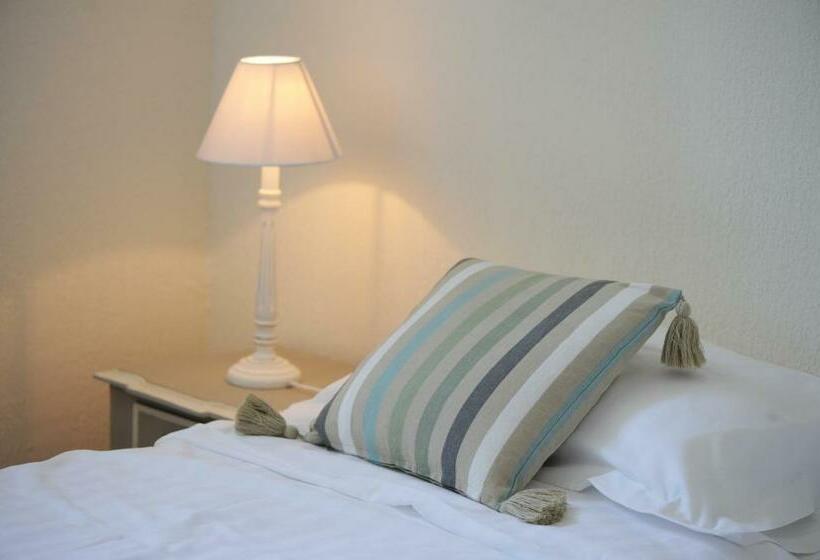 Отель Les Villas Du Domaine De Suzel