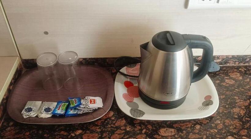 酒店 Lord Krishna Place