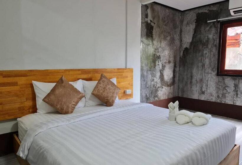 Hotel Mookboonchu Guesthouse ,kohmook Trang