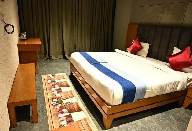 בית מלון כפרי Nakshatra Resort