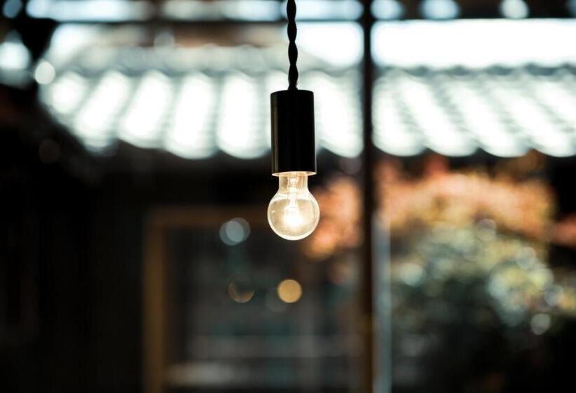 호텔 Oito 美しい街並みに佇む喫茶と宿