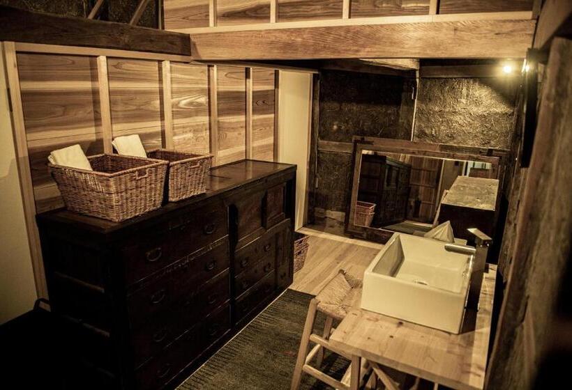 호텔 Oito 美しい街並みに佇む喫茶と宿