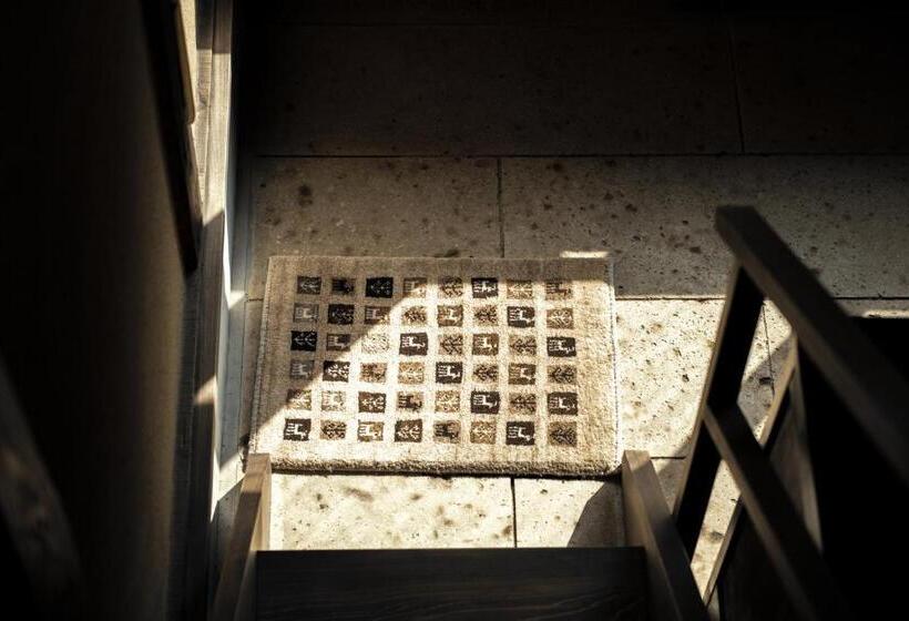 호텔 Oito 美しい街並みに佇む喫茶と宿