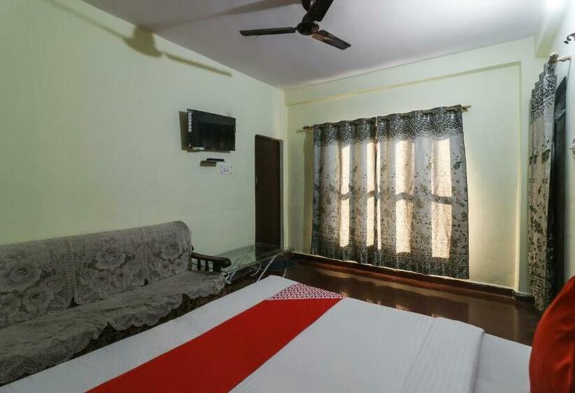 호텔 Oyo 61102 Mahalaxmi Palace