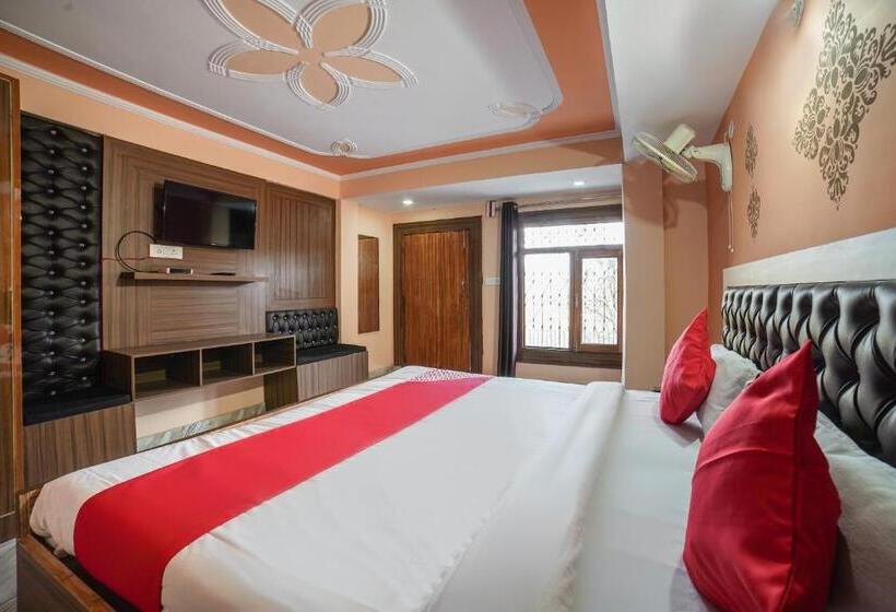 فندق Kailash View Inn