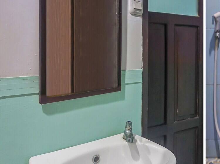 酒店 Oyo 90856 Wisma Favorite Makassar