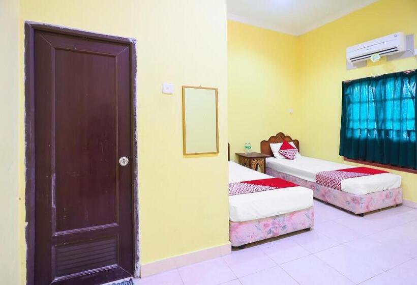酒店 Oyo 91839 Penginapan Sulthan Penyengat Syariah