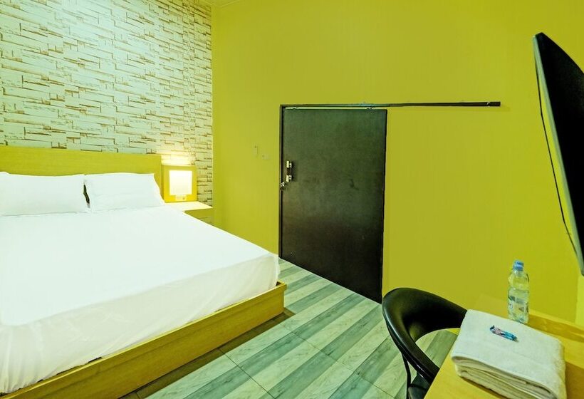 فندق Oyo 91857 Callista Homestay