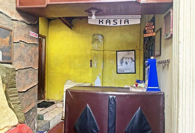 فندق Oyo 91900 Wisma Amrach