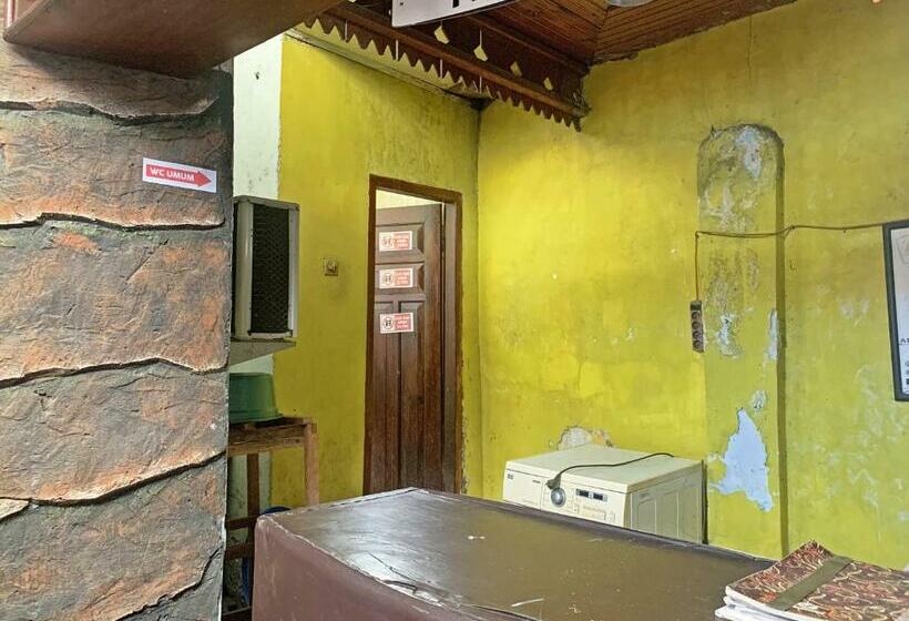 فندق Oyo 91900 Wisma Amrach