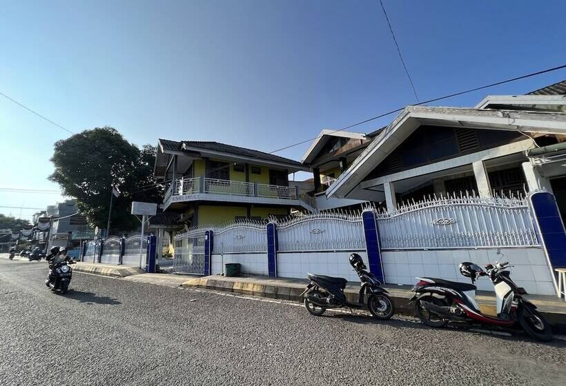 فندق Oyo 91900 Wisma Amrach