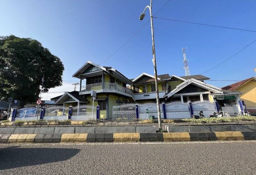 فندق Oyo 91900 Wisma Amrach