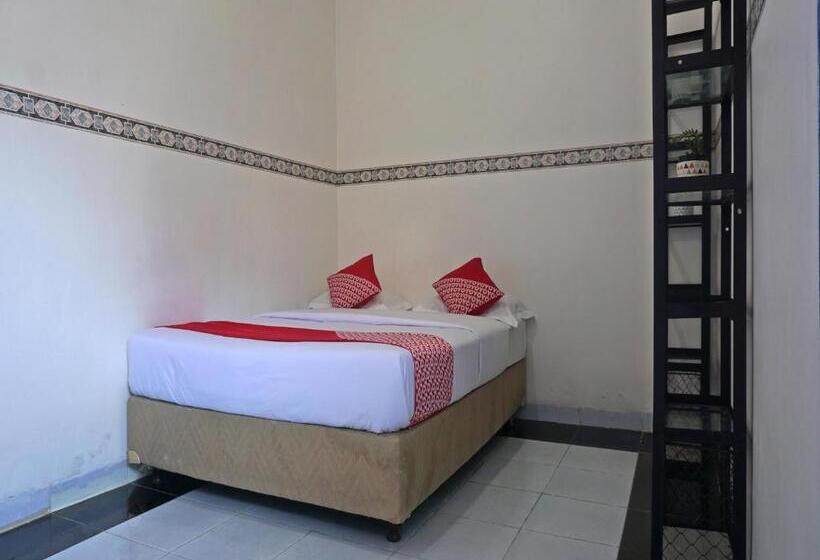 فندق Oyo 91900 Wisma Amrach