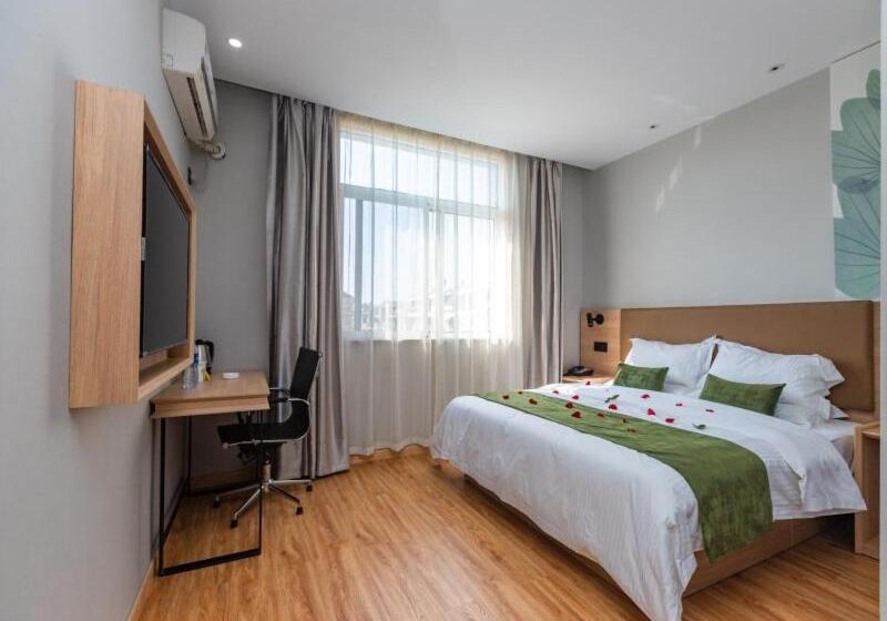 בית מלון כפרי Shell Ningbo Gaoqiao Subway Station