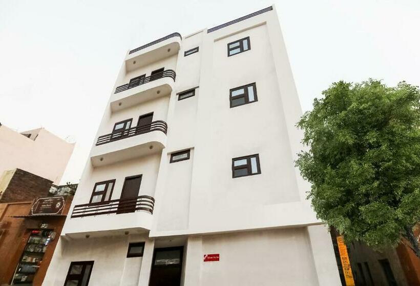 هتل Spot On 64932 Silicon City Inn