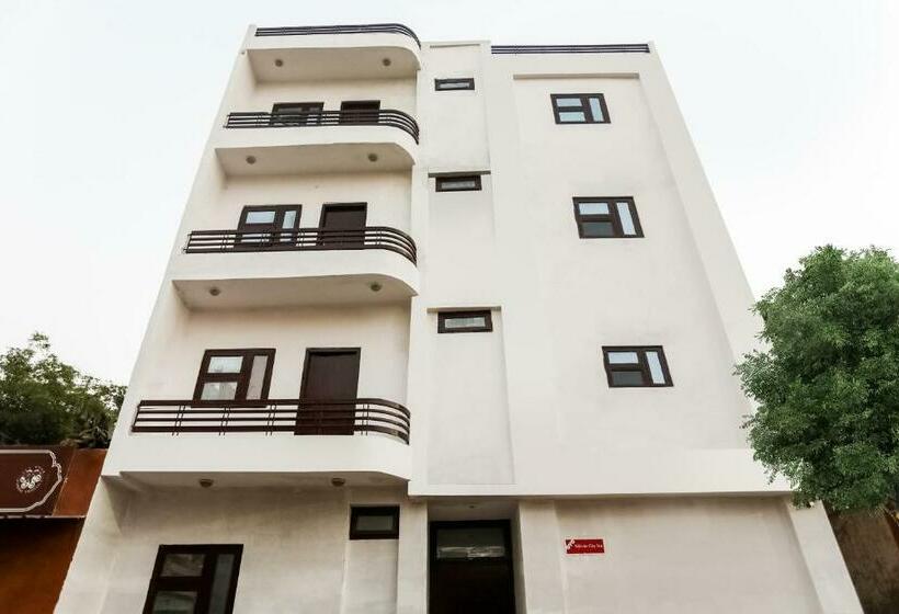 هتل Spot On 64932 Silicon City Inn