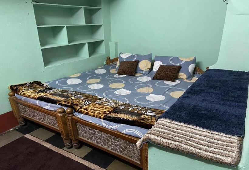 Отель Spot On 85777 Navadurga Lodge