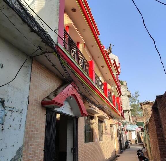 Отель Spot On 88162  Four Season