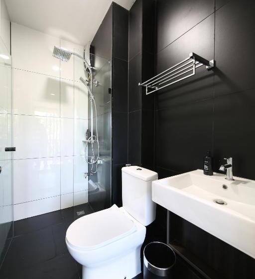 Отель The Wood Pattani